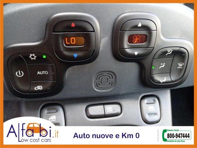 FIAT Panda 1.0 FireFly 70CV Hybrid Cross (RED)