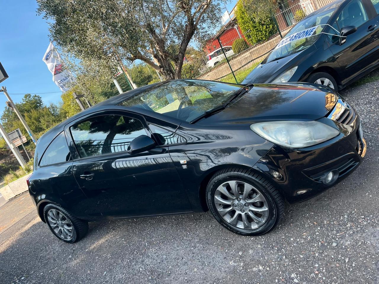Opel Corsa 1.2 3 porte Club