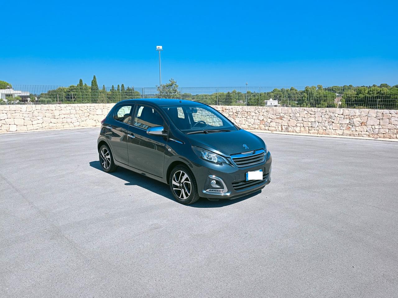 Peugeot 108 1000 BENZINA CAMBIO AUTOMATICO