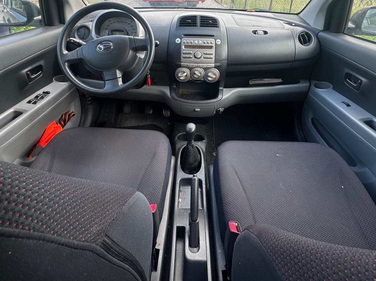 Daihatsu Sirion 1.0 12V Aki
