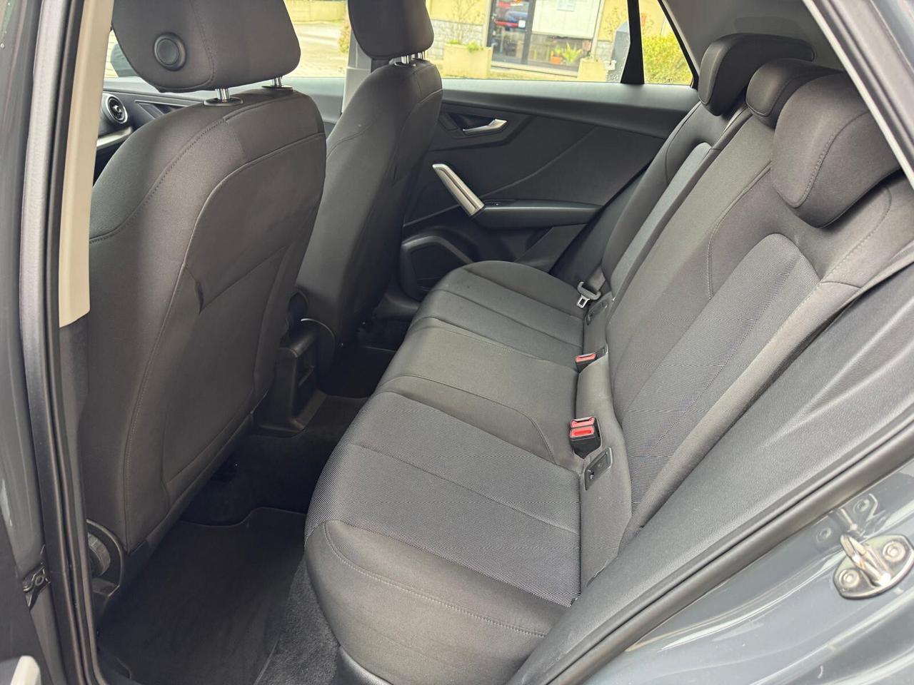 Audi Q2 35 TDI S tronic Business