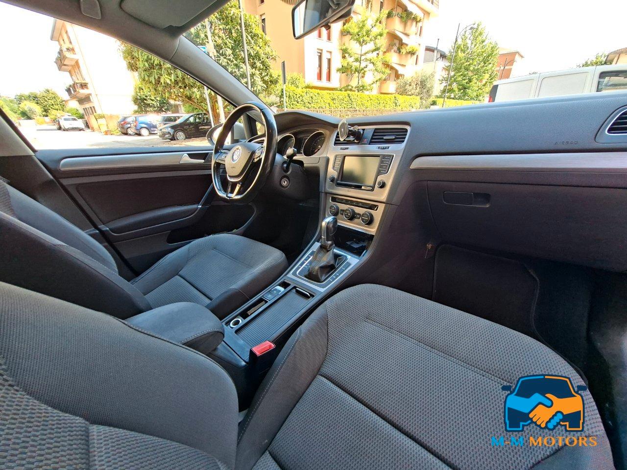 Volkswagen Golf 5 Porte Golf 5p 1.6 tdi 110cv dsg neo patentati