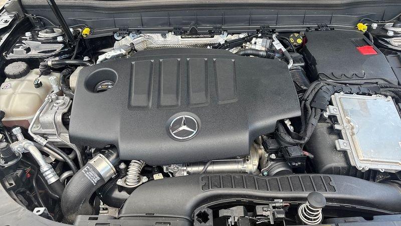 Mercedes-Benz GLB - X247 2019 180 D Premium 8G-DCT