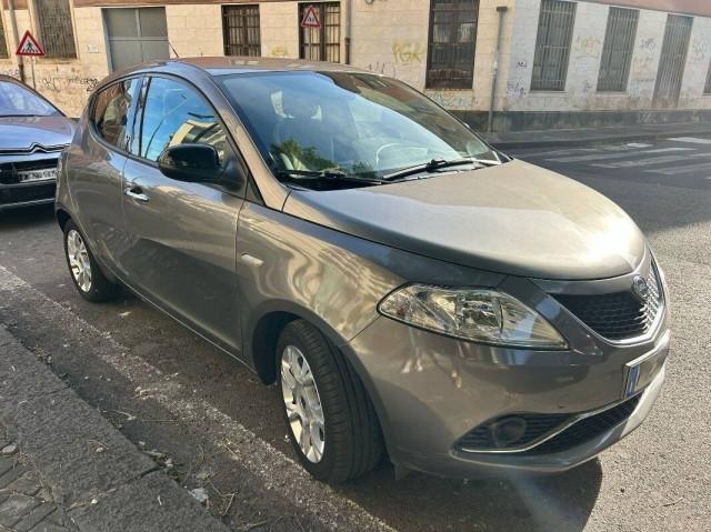 Lancia Ypsilon 1.2 Gold 69cv my16