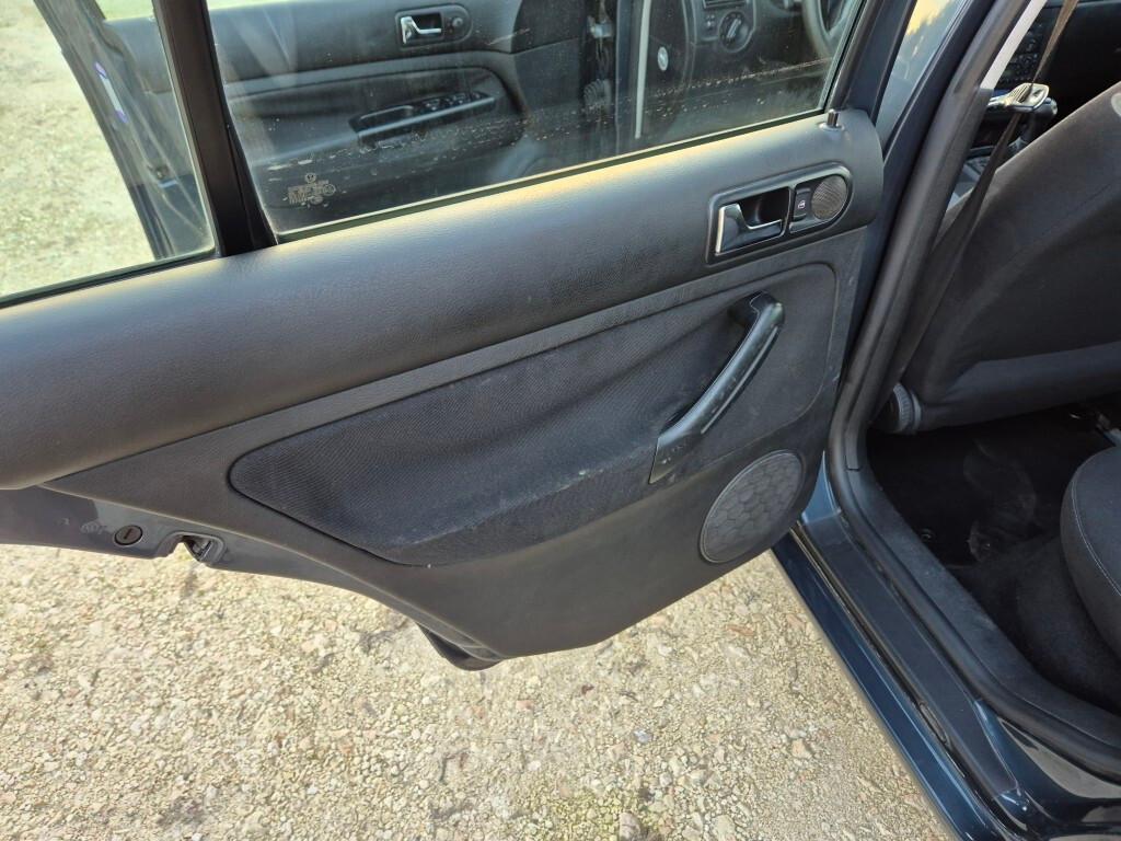 Volkswagen Golf 1.9 TDI 101CV UNICOPROPRIETARIO