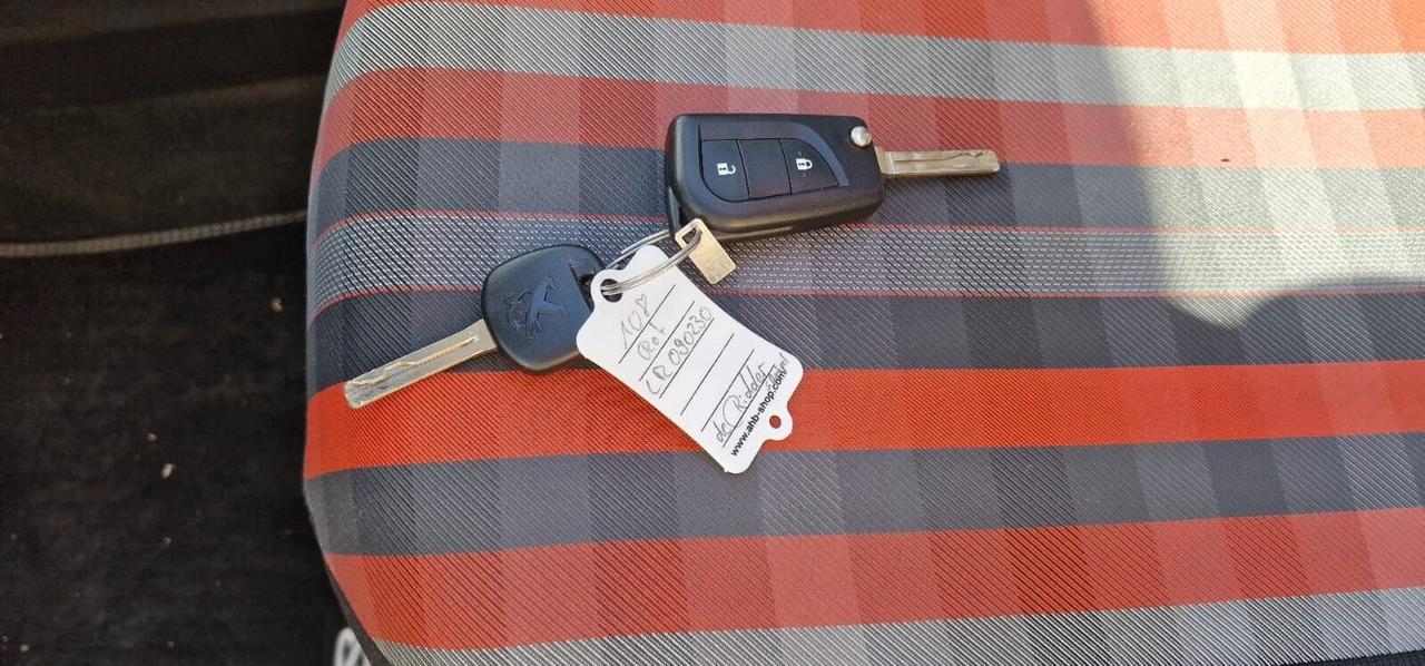 Peugeot 108 VTi 72 S&S 5 porte Allure