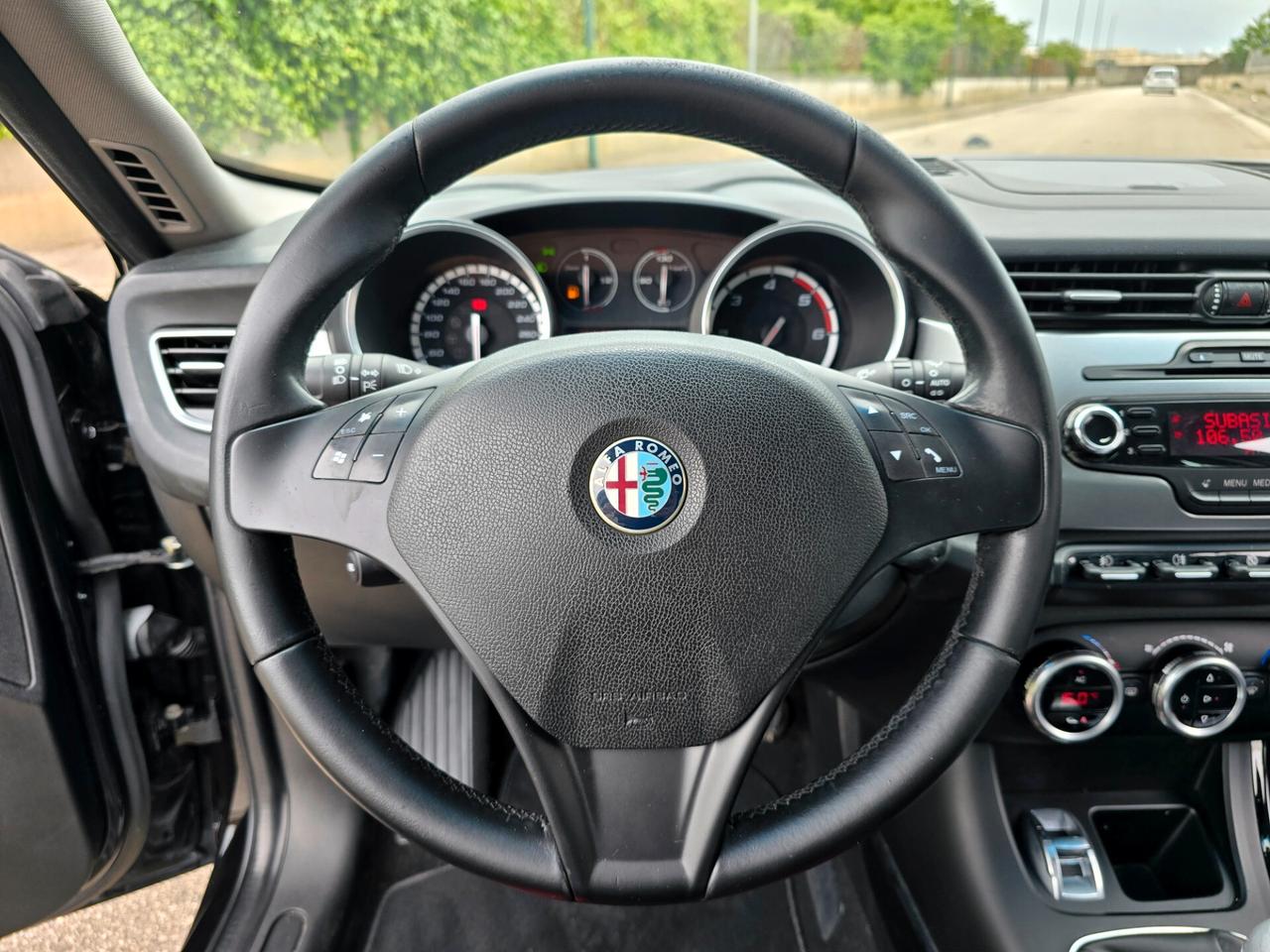 ALFA GIULIETTA DISTINCTIVE 1.6 M-JET PERFETTA E FULL