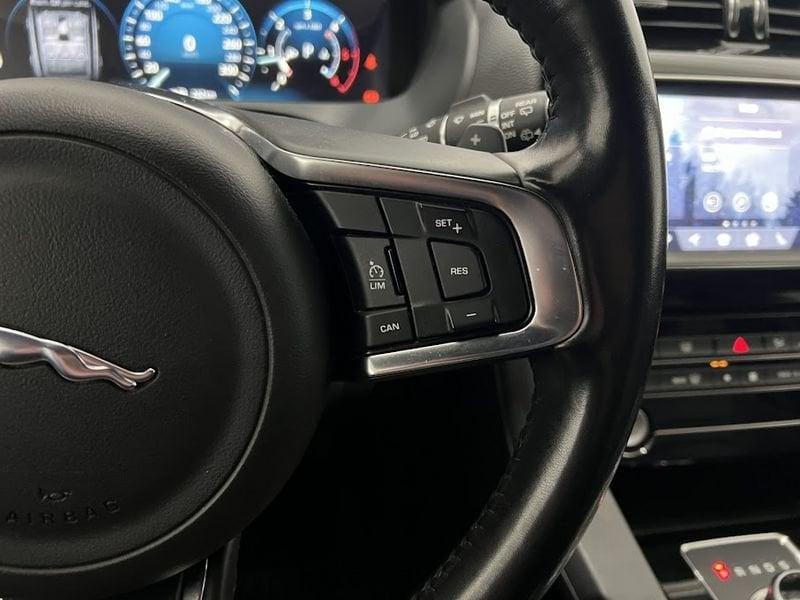 Jaguar F-Pace F-Pace 2.0 D 240 CV AWD aut. Portfolio