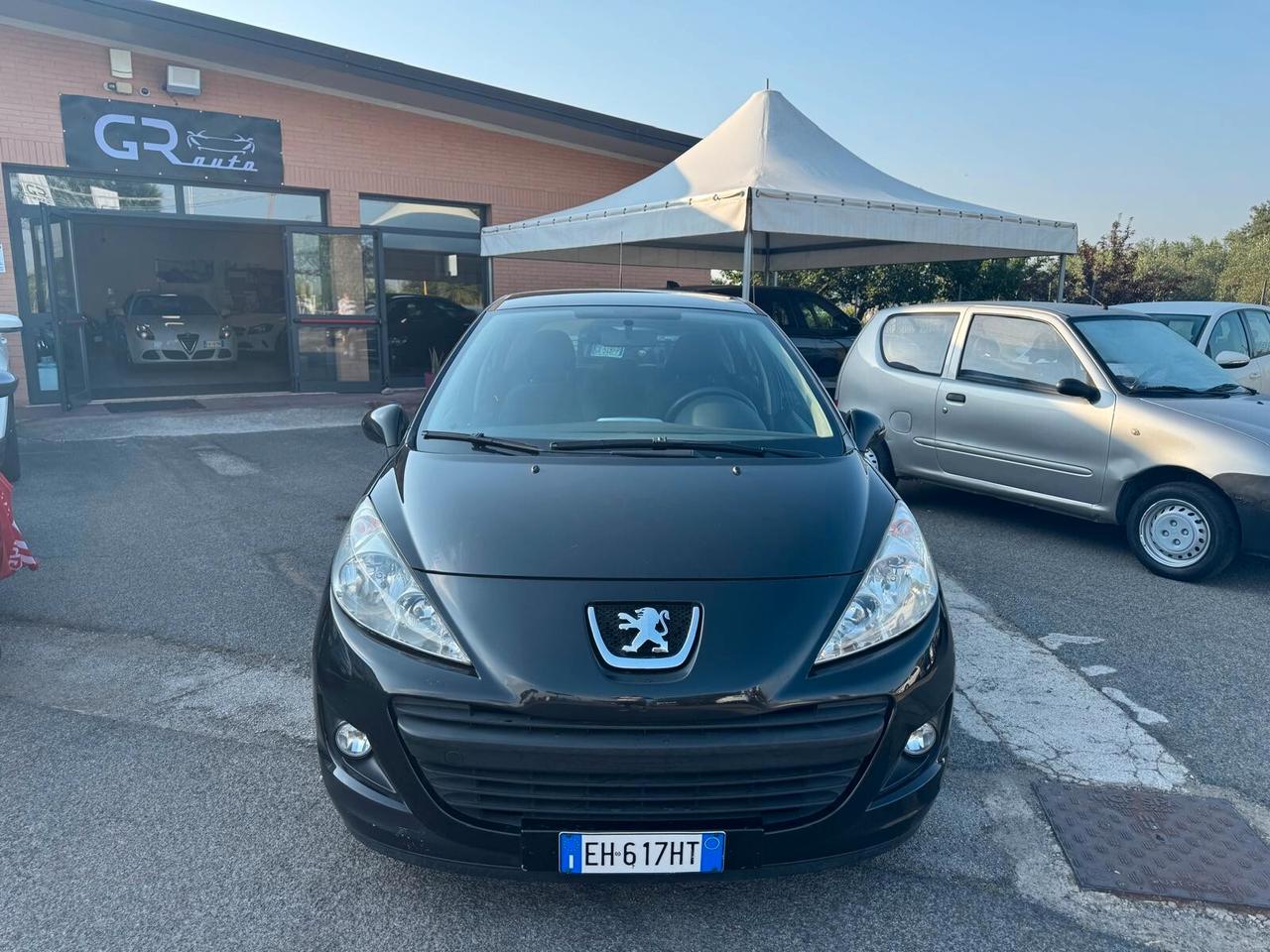 Peugeot 207 1.4 BENZ 5P UNIPRO SOLO 64000 KM - 2012