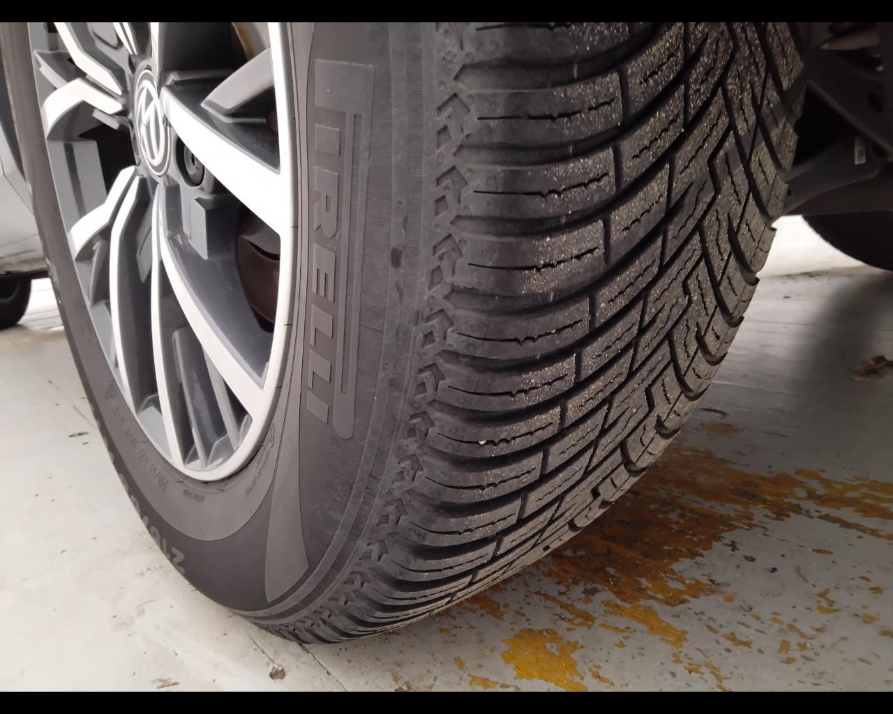 VOLKSWAGEN Tiguan II 2016 - Tiguan 2.0 tdi Business 150cv dsg