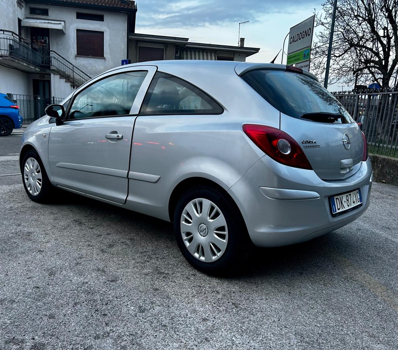 Opel Corsa 1.2 3 porte Sport