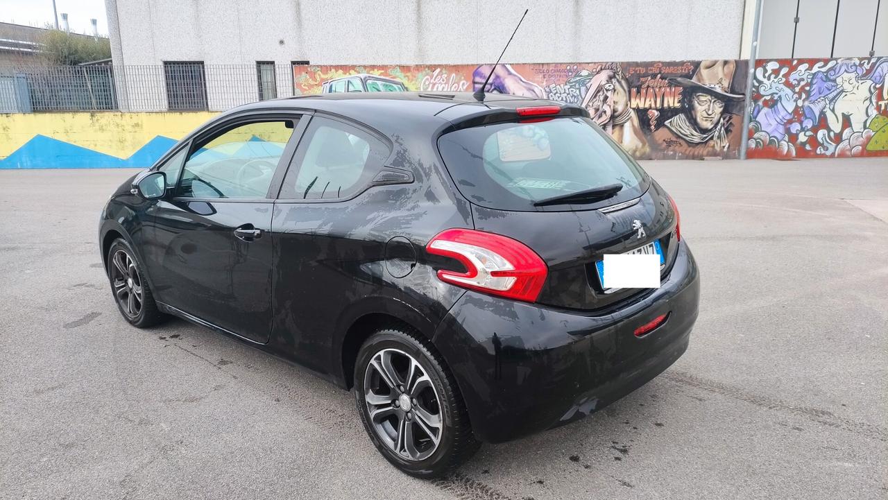 Peugeot 208 1.4 HDi 50KW 68CV 3 porte Allure NEOPATENTATI - 2014