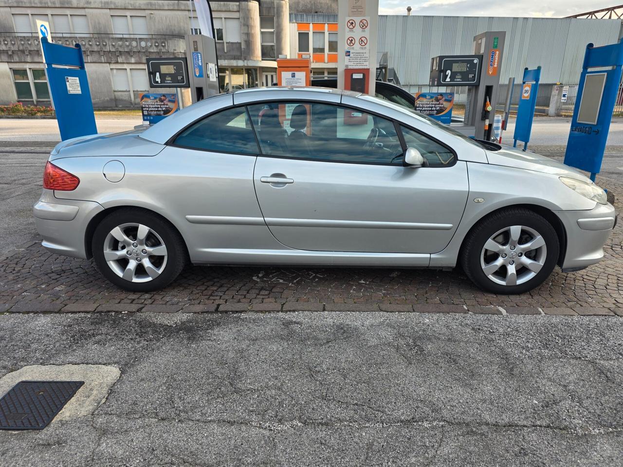 Peugeot 307 2.0 HDi FAP CC Féline con 279.000km Neopatentati ok