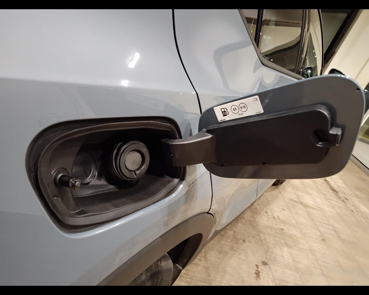 VOLVO XC40 2023 - XC40 1.5 t2 Essential auto