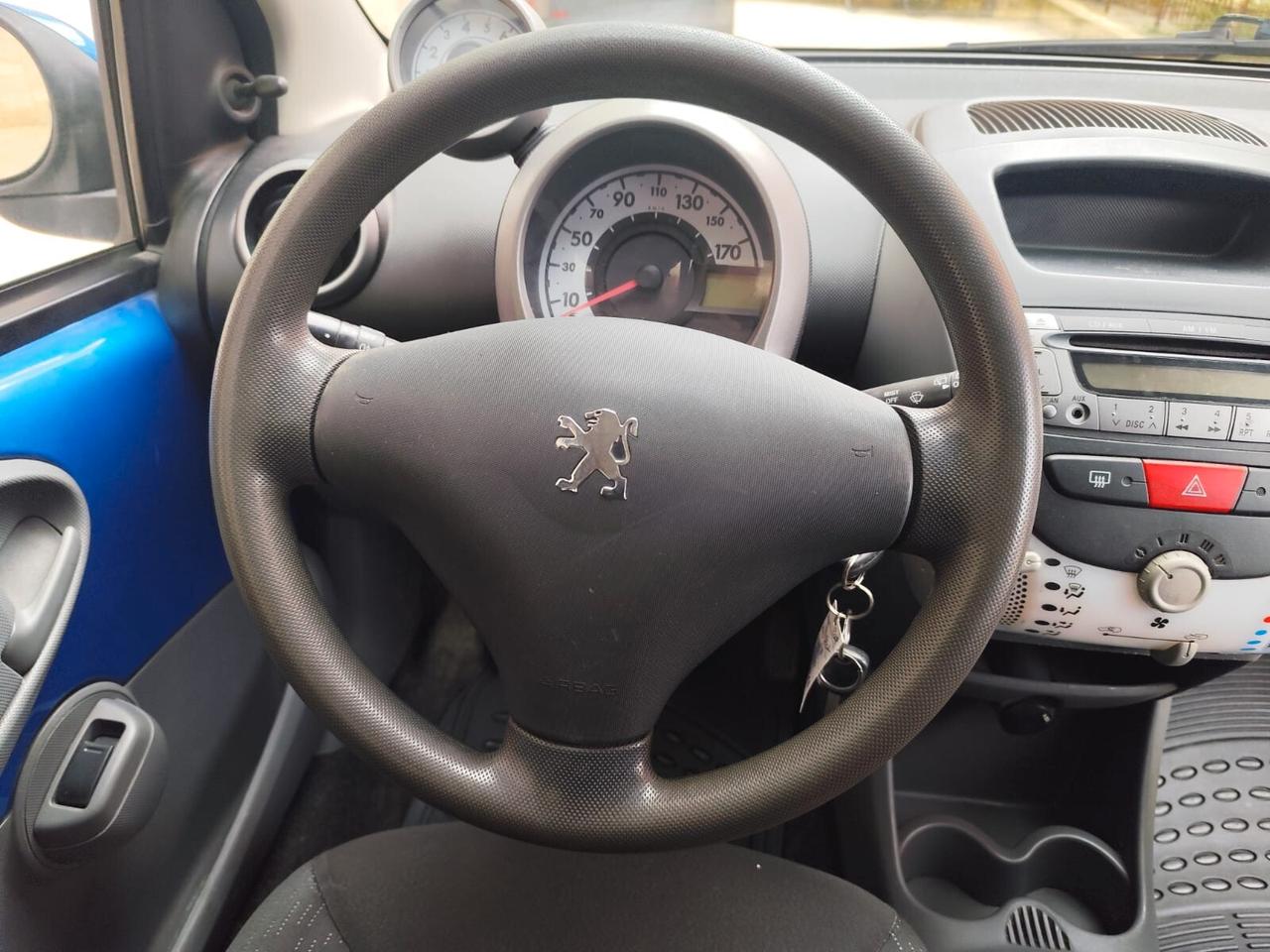 Peugeot 107 1.0 Benzina 68CV 5p. Sweet Years