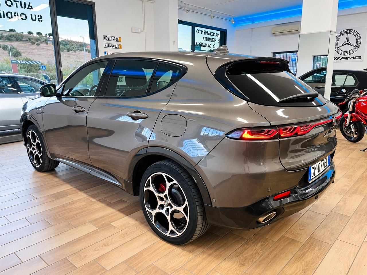 Alfa Romeo Tonale 1.3 280 CV PHEV AT6 Q4 Veloce