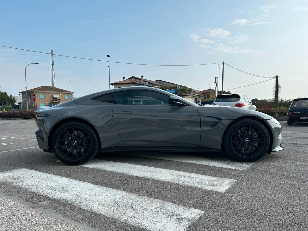Aston Martin Vantage Coupé Manual