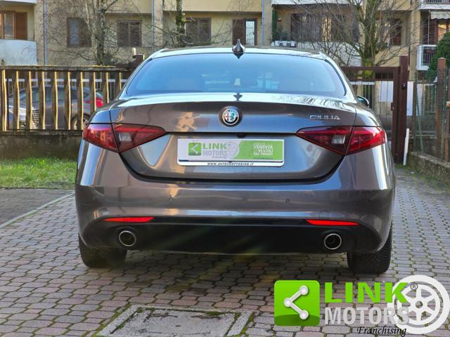 ALFA ROMEO Giulia 2.2 Turbodiesel 180 CV AT8 Business Sport