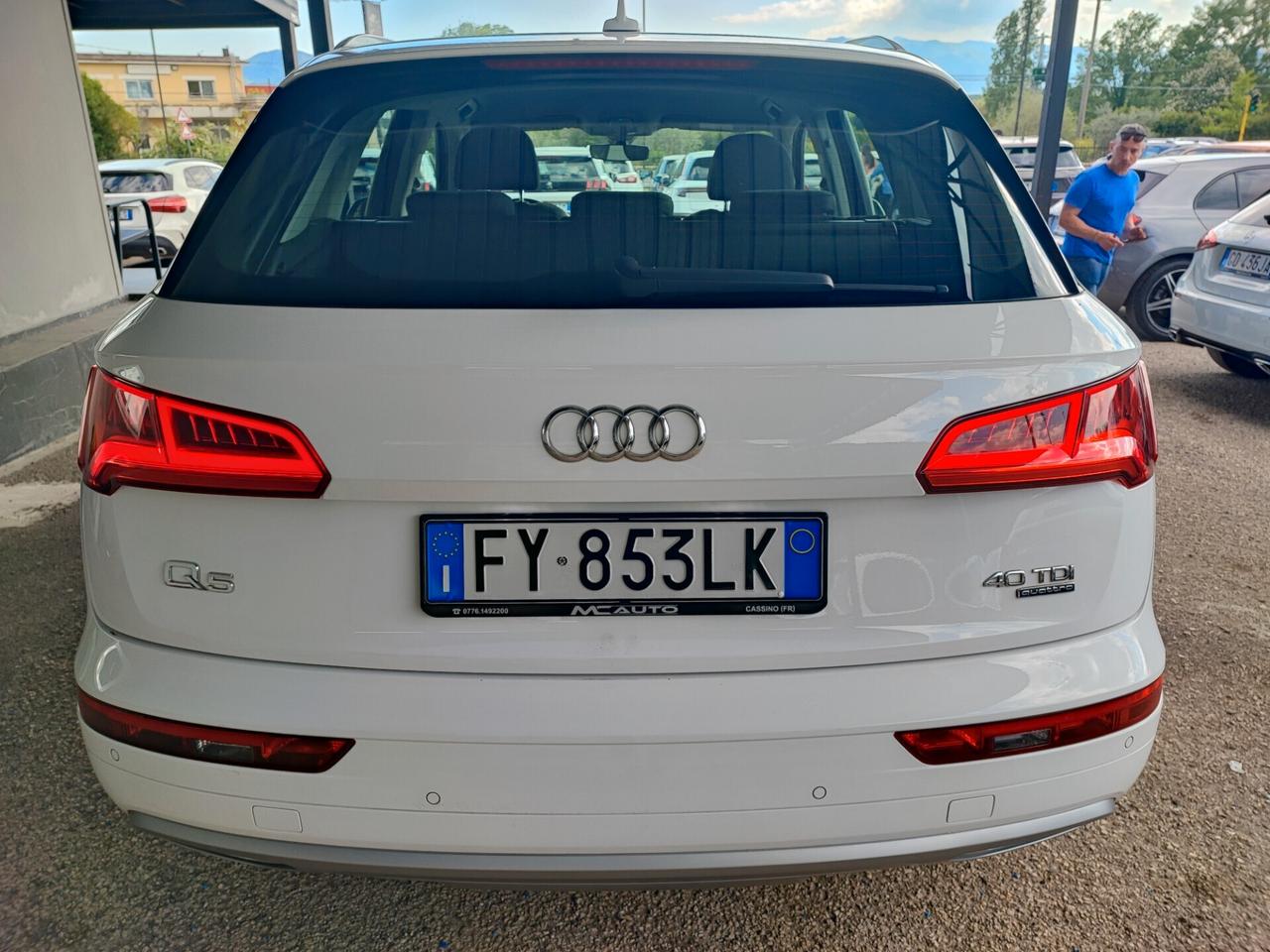 Audi Q5 40 TDI quattro S tronic Business Sport