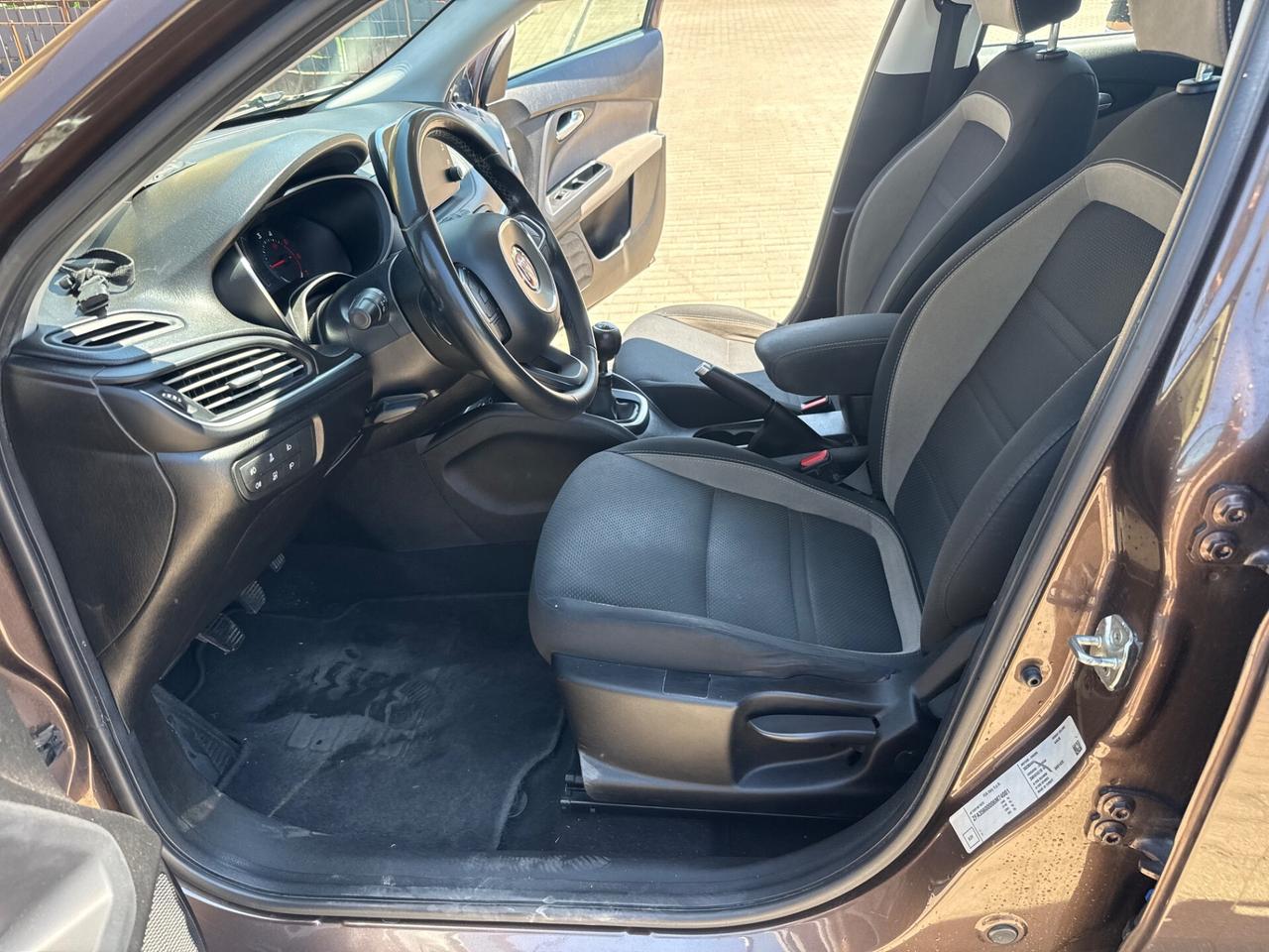 Fiat Tipo 1.6 Mjt S&S 5 porte S-Design
