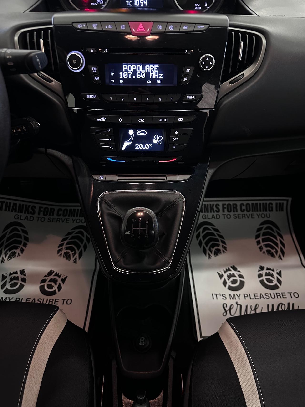 Lancia Ypsilon 1.3 MJT 5 porte S&S Platinum Ok Neopatentati