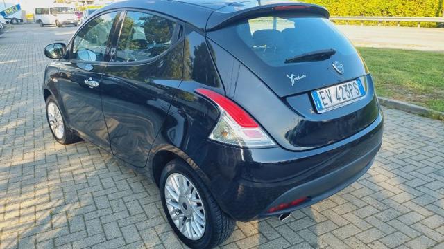 LANCIA Ypsilon 1.2 69 CV 5 porte Silver