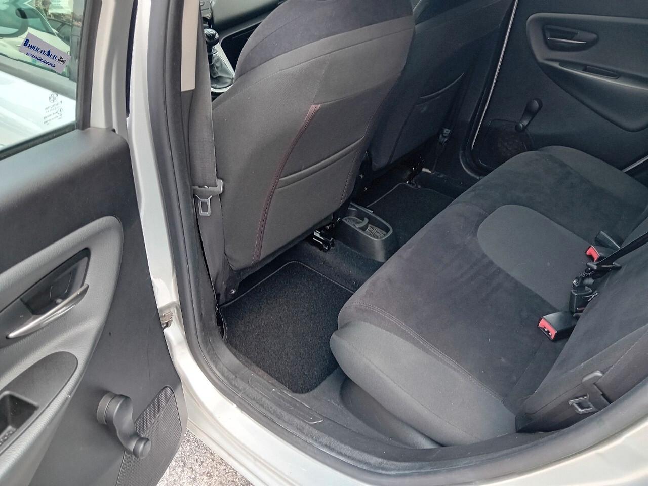 Lancia Ypsilon 1.2 69 CV 5 porte S&S Gold