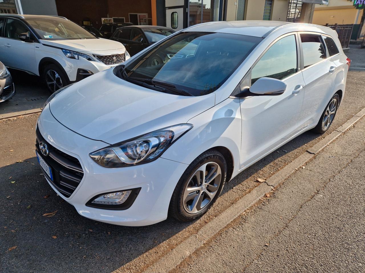 Hyundai i30 Wagon 1.6 CRDi Go!
