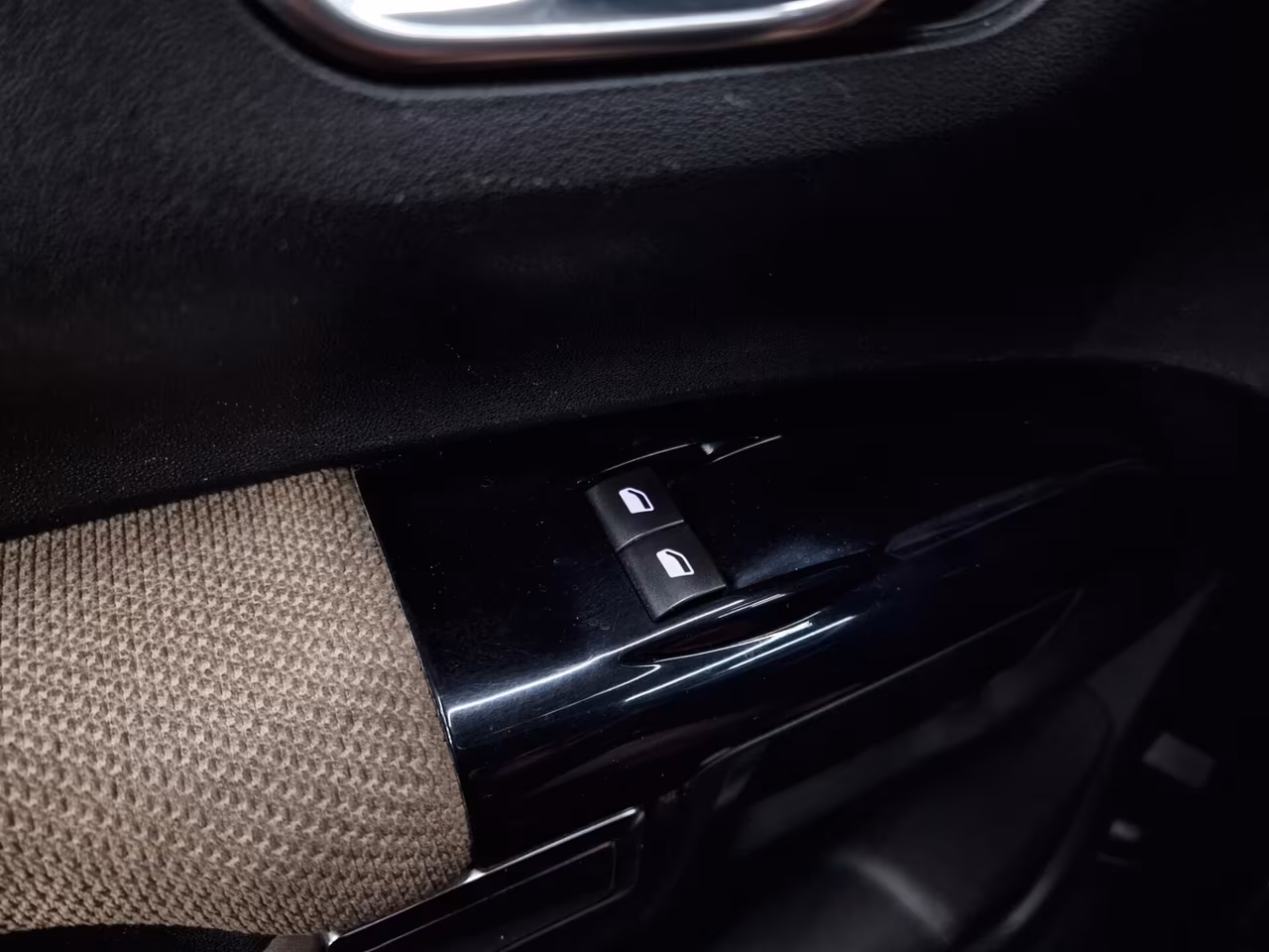 Citroen C4 Cactus 1.6 BlueHDi 100 S&S ETG6 Shine