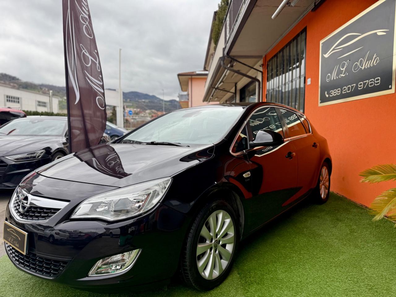 Opel Astra 1.6 16V 5 porte Cosmo