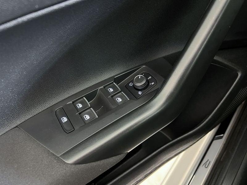 Volkswagen Polo Polo 1.0 tsi R-Line 95cv