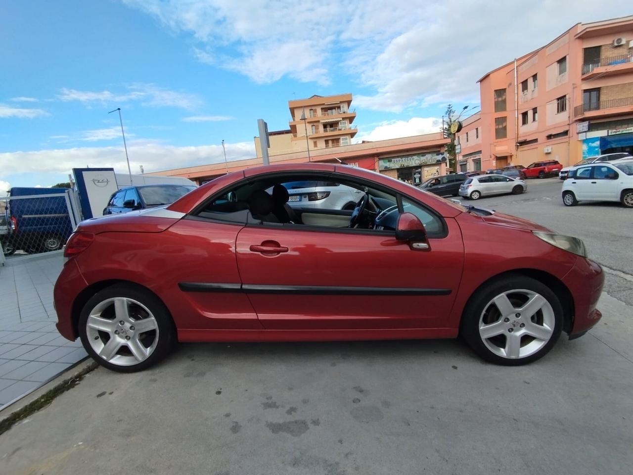Peugeot 207 1.6 HDi 110CV CC Tecno