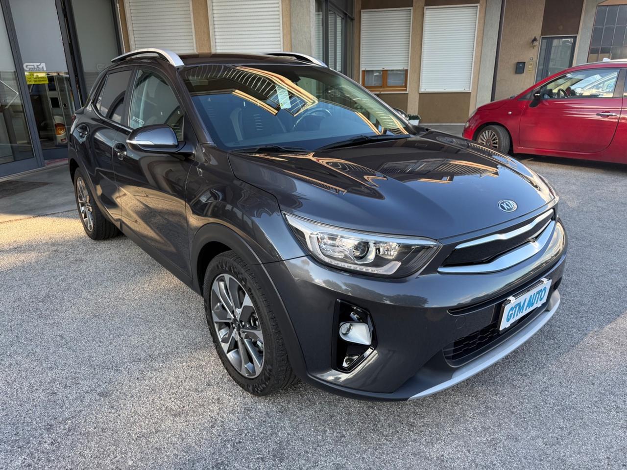 Kia Stonic 1.4 MPI 100 CV - Neopatentati