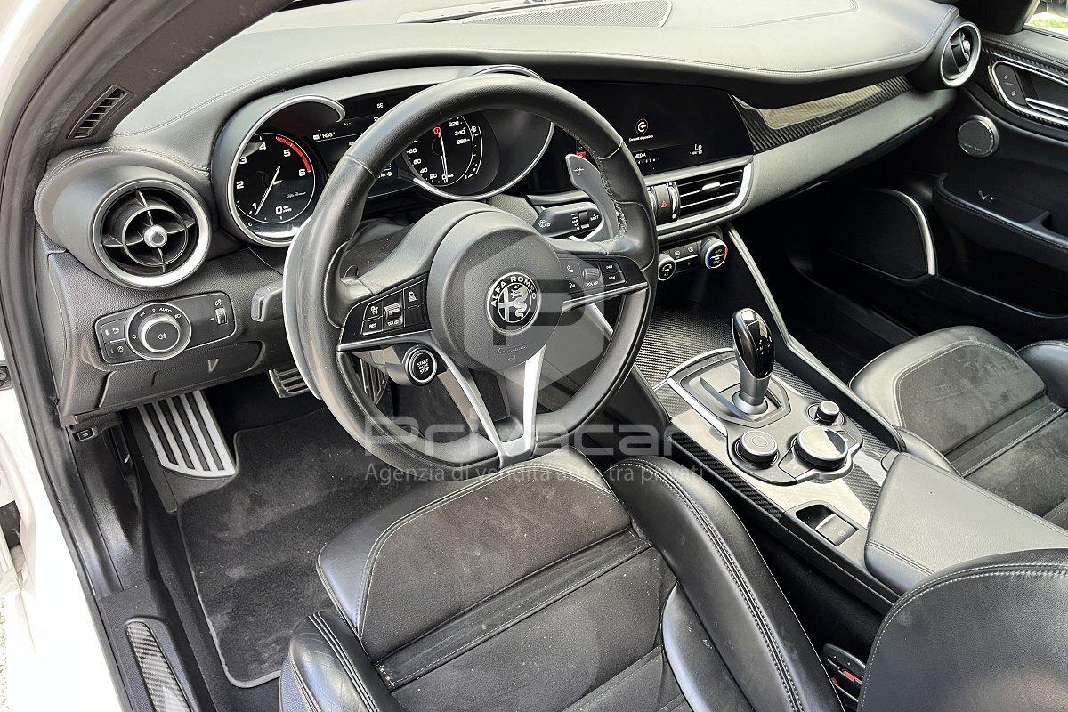 ALFA ROMEO Giulia 2.2 Turbodiesel 210 CV AT8 AWD Q4 Veloce Ti