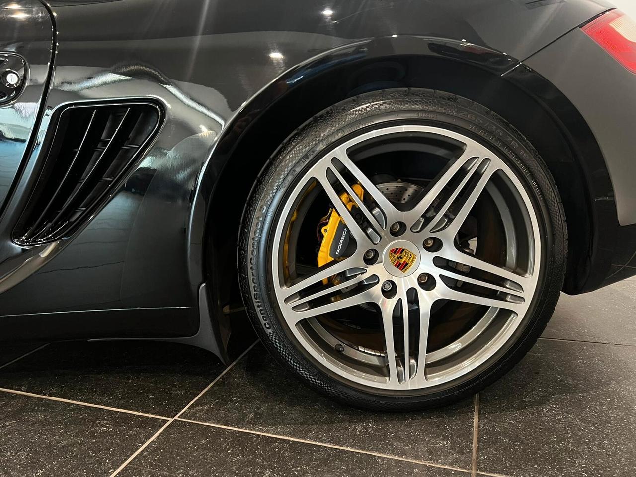 Porsche Cayman i 987 2.7