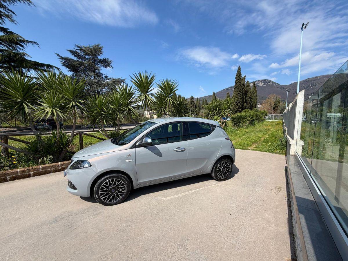 LANCIA - Ypsilon - 1.0 FireFly 5p.S&S Hyb. Eco A.F.