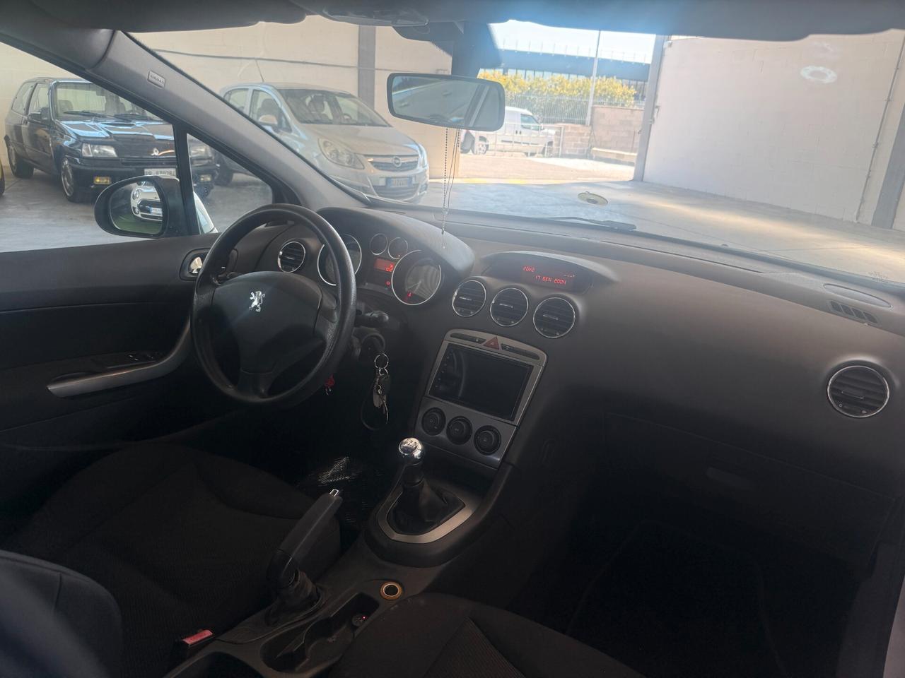 Peugeot 308 1.4 VTi 95CV 5p. Premium