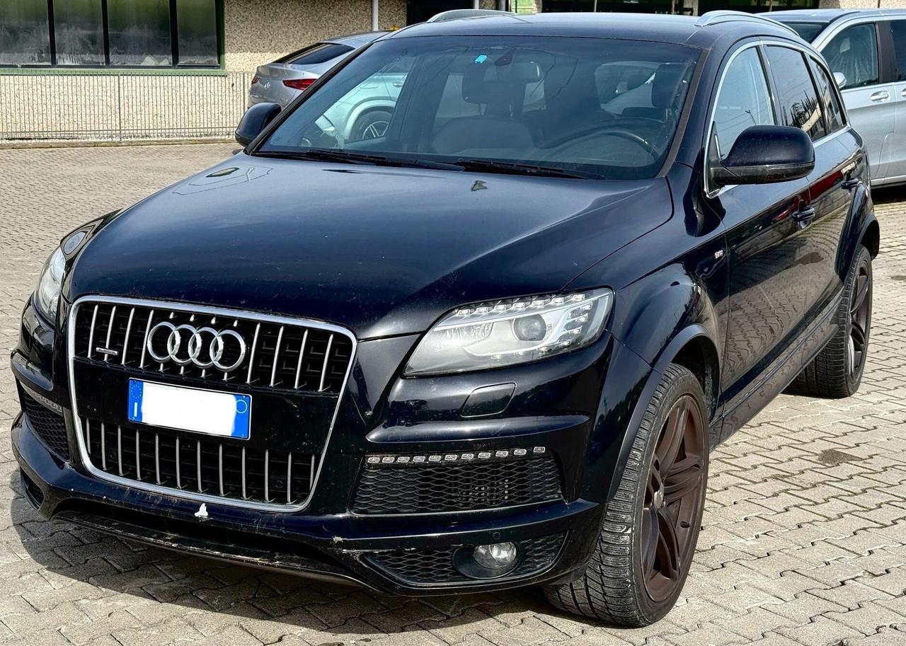 Audi Q7 3.0 V6 TDI 245 CV clean 7 posti quattro tiptronic edition