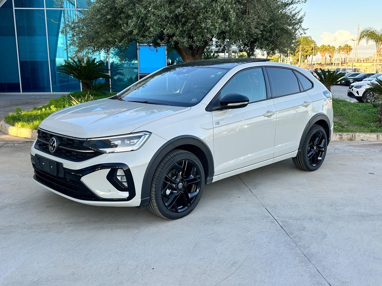 Volkswagen Taigo R-Line 115cv possibilità noleggio no scoring