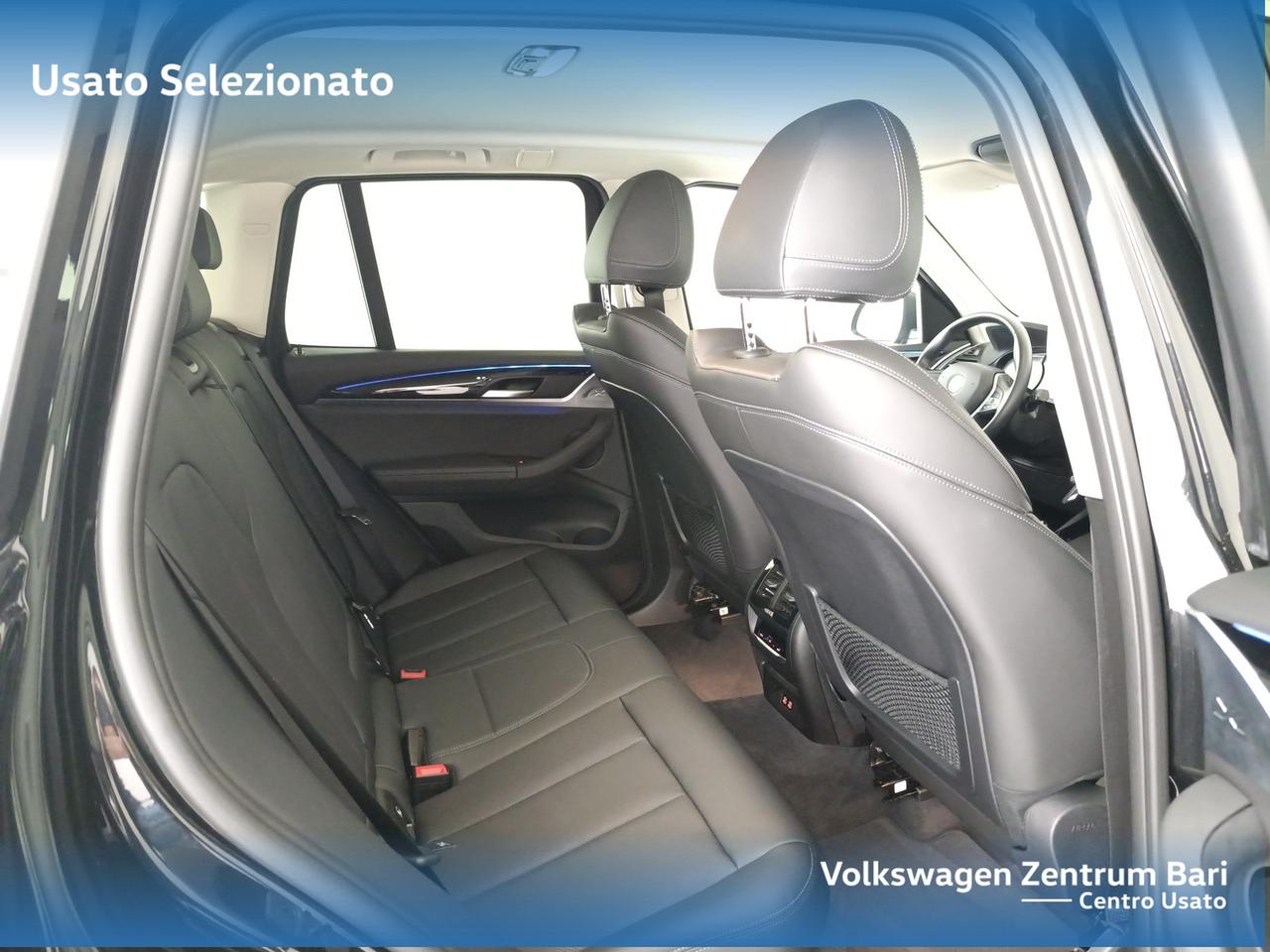 BMW X3 sdrive18d mhev 48v auto