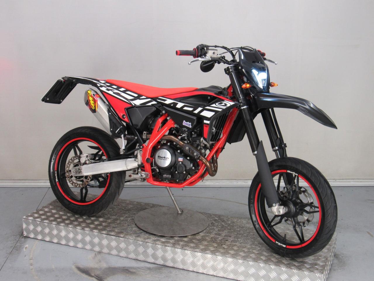 Beta RR 125 4T SUPERMOTARD