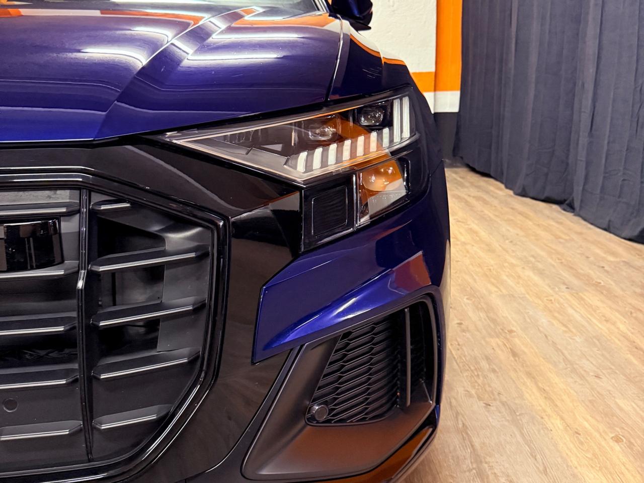 PAZZESCA AUDI Q8 S-LINE MILD-HYBRID CON SOLI 17.621 KM
