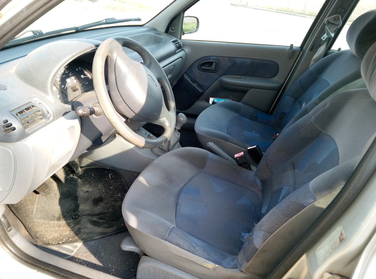 Renault Clio 1.2 cat 5 porte RT