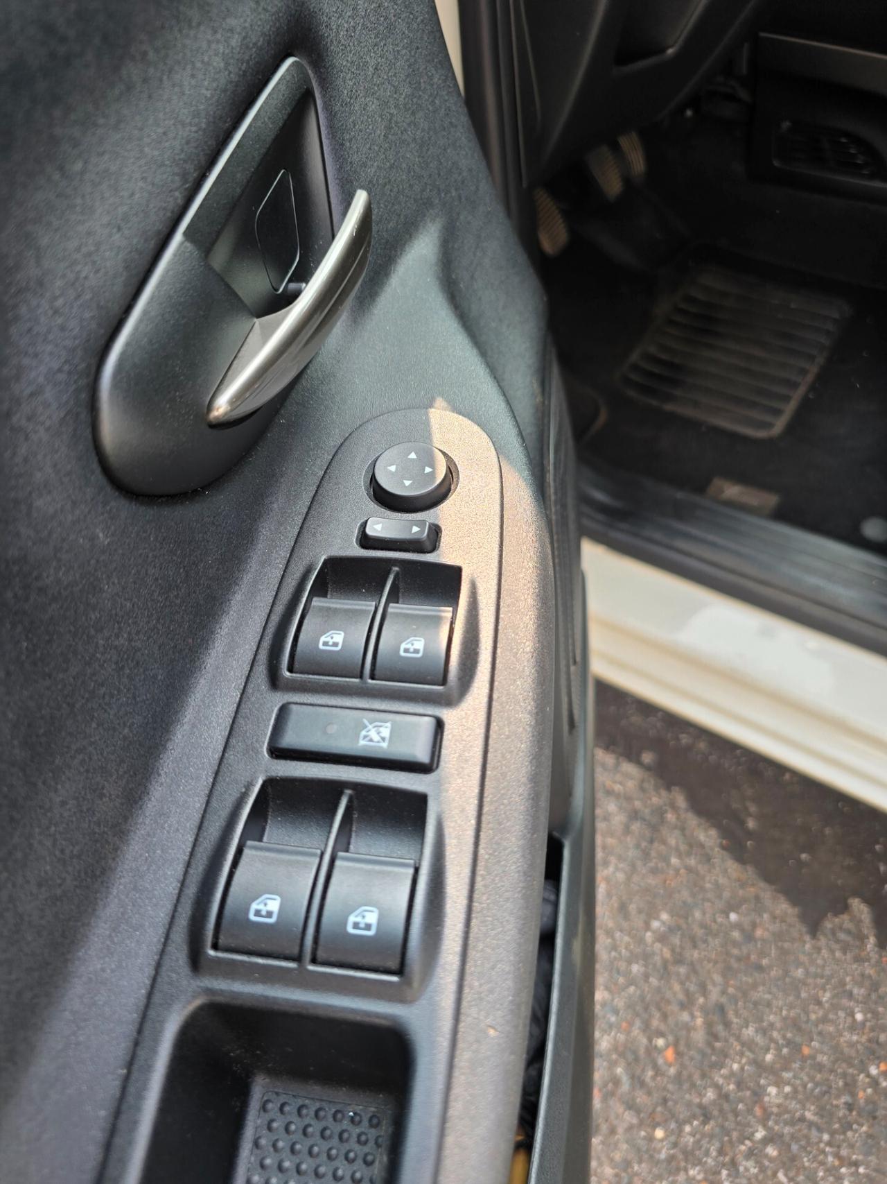Lancia Ypsilon 1.2 69 CV 5 porte GPL Ecochic Platinum