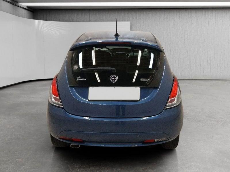 Lancia Ypsilon 1.0 firefly hybrid Gold s&s 70cv