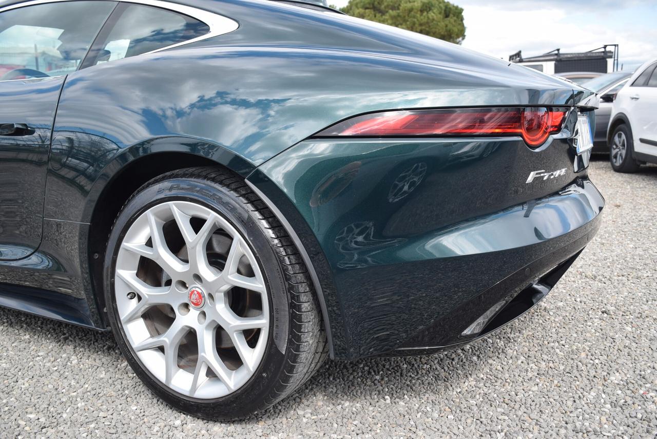 Jaguar F-Type 2.0 300CV aut. Coupé R-Dynamic 21000KM