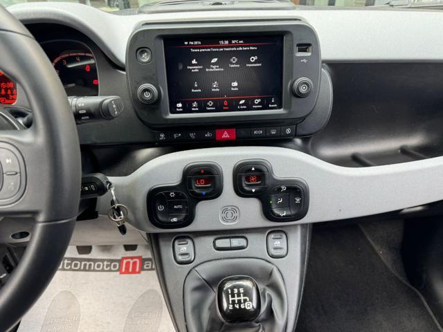 FIAT Panda 1.0 Cross FireFly S&S Hybrid Garmin