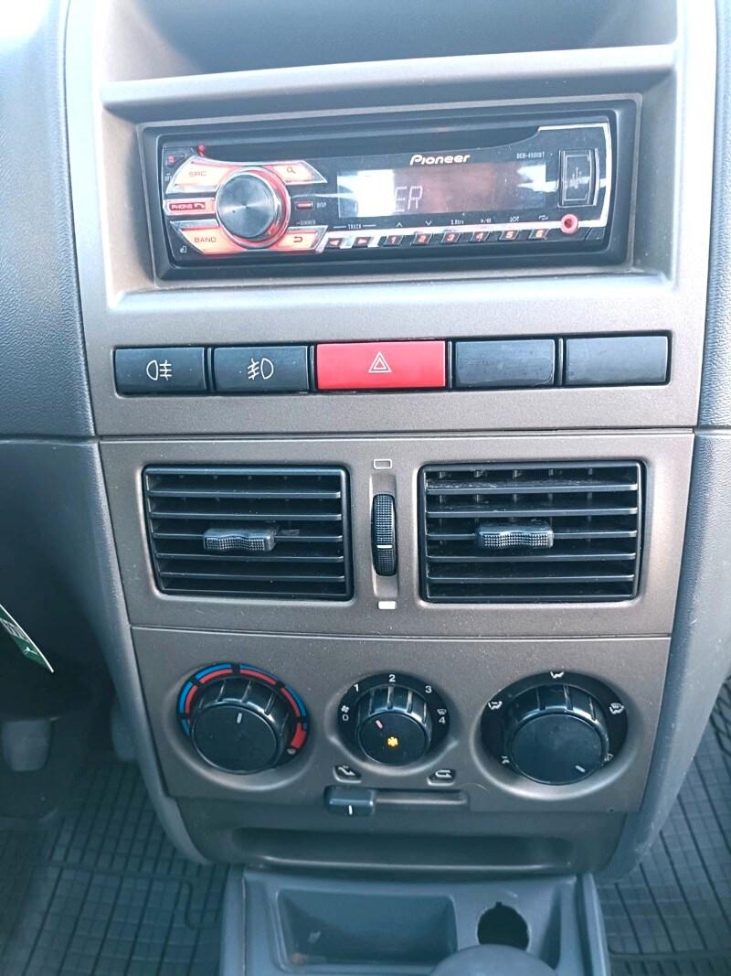 FIAT Strada 1.3 MJT 95CV Pick-up Trekking