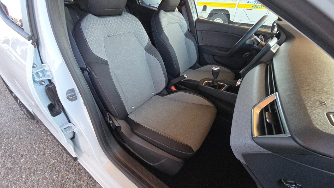 Mitsubishi Colt 1.0L turbo 90 CV Invite