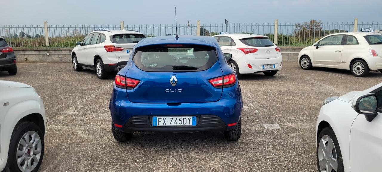 Renault Clio TCe 12V 90 CV 5 porte Moschino Life